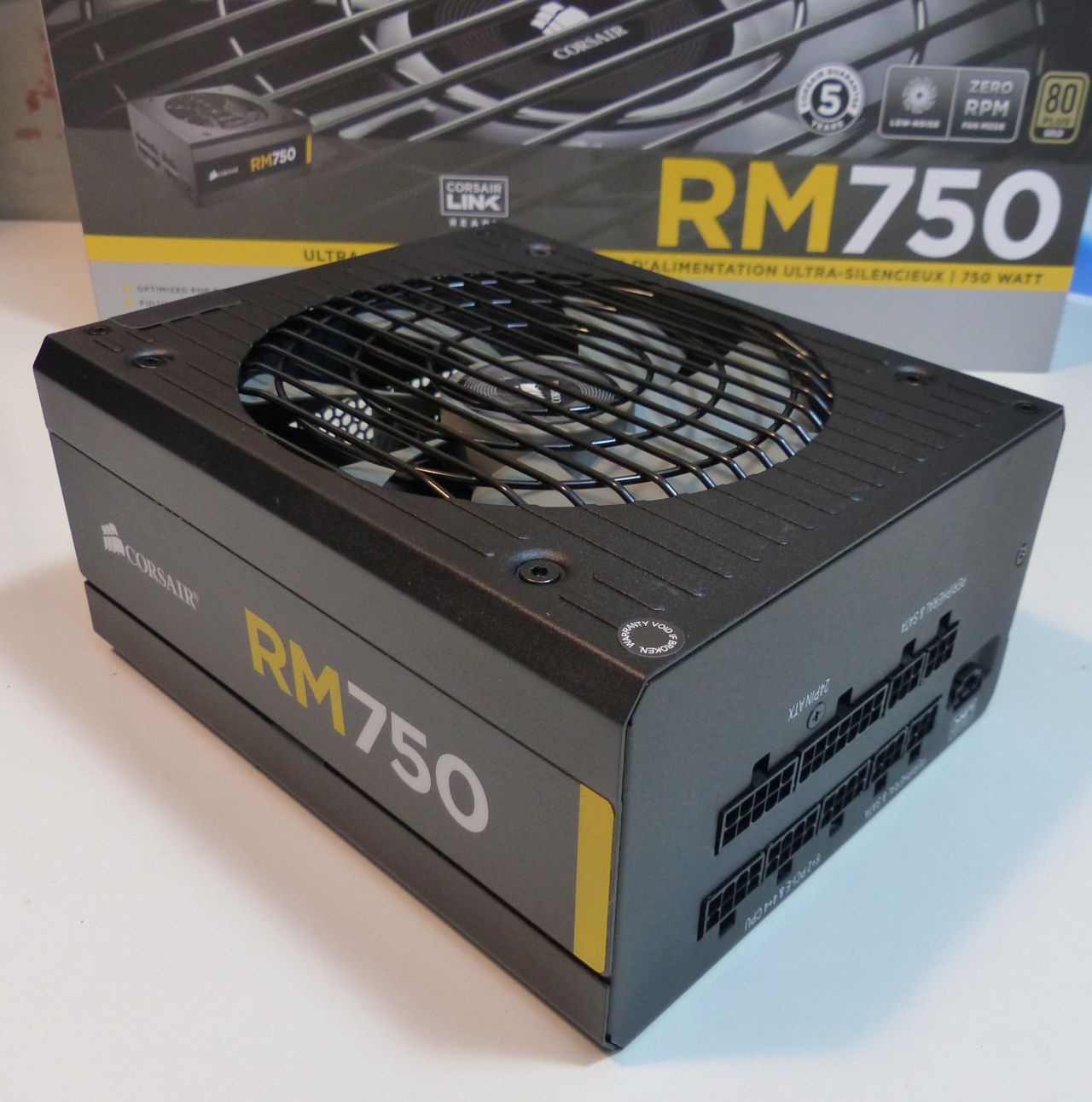 Corsair RM750 Ultra Quiet Power Supply Unit