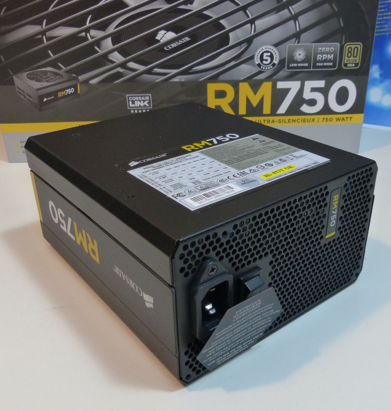 Corsair RM750 Ultra Quiet Power Supply Unit