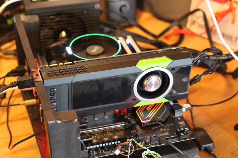 PNY Quadro P5000 on Geeks3D testbed