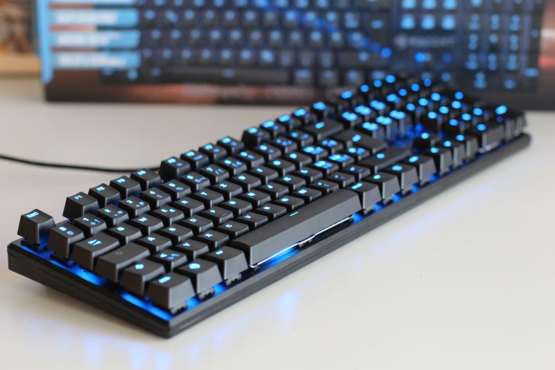 Roccat Suora: Frameless Mechanical Gaming Keyboard