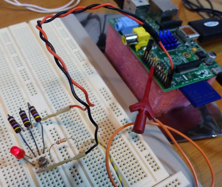 Raspberry Pi: transistor + LED + resistor circuit connected on pin 23