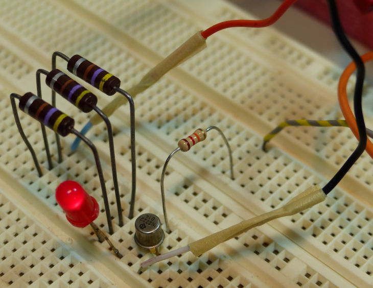 Raspberry Pi: transistor + LED + resistor circuit connected on pin 23