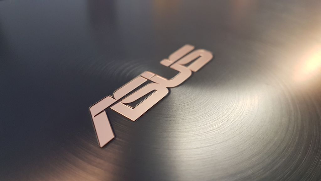 ASUS ZenBook Pro UX580G - Notebook with ScreenPad
