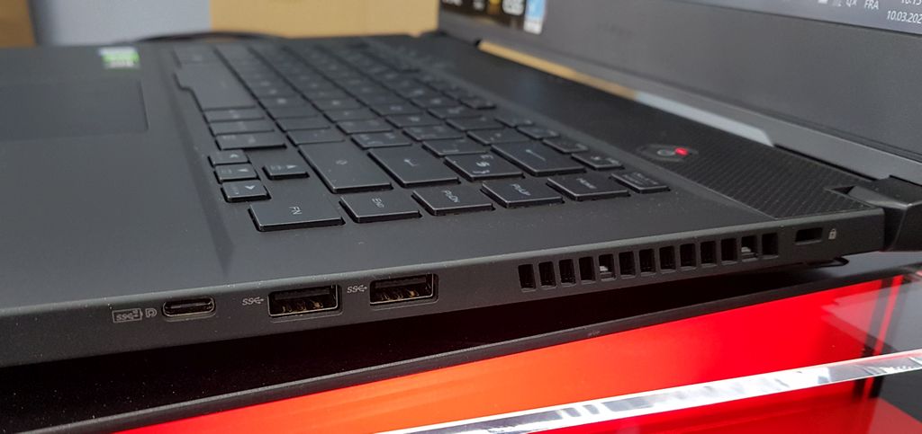 ASUS ROG Zephyrus S GX502GW Gaming Notebook