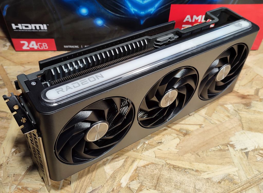 SAPPHIRE Radeon RX 7900 XTX Nitro+ 24GB Review